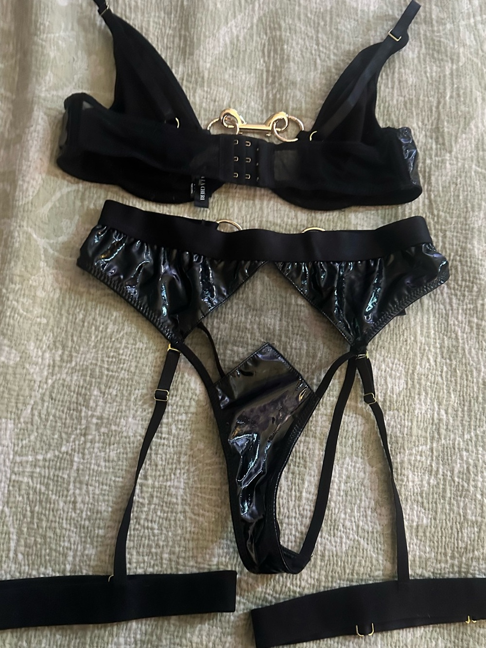 LA CHERI Paris Black and Gold bra with matching panty and garter Sz Med - Picture 7 of 10